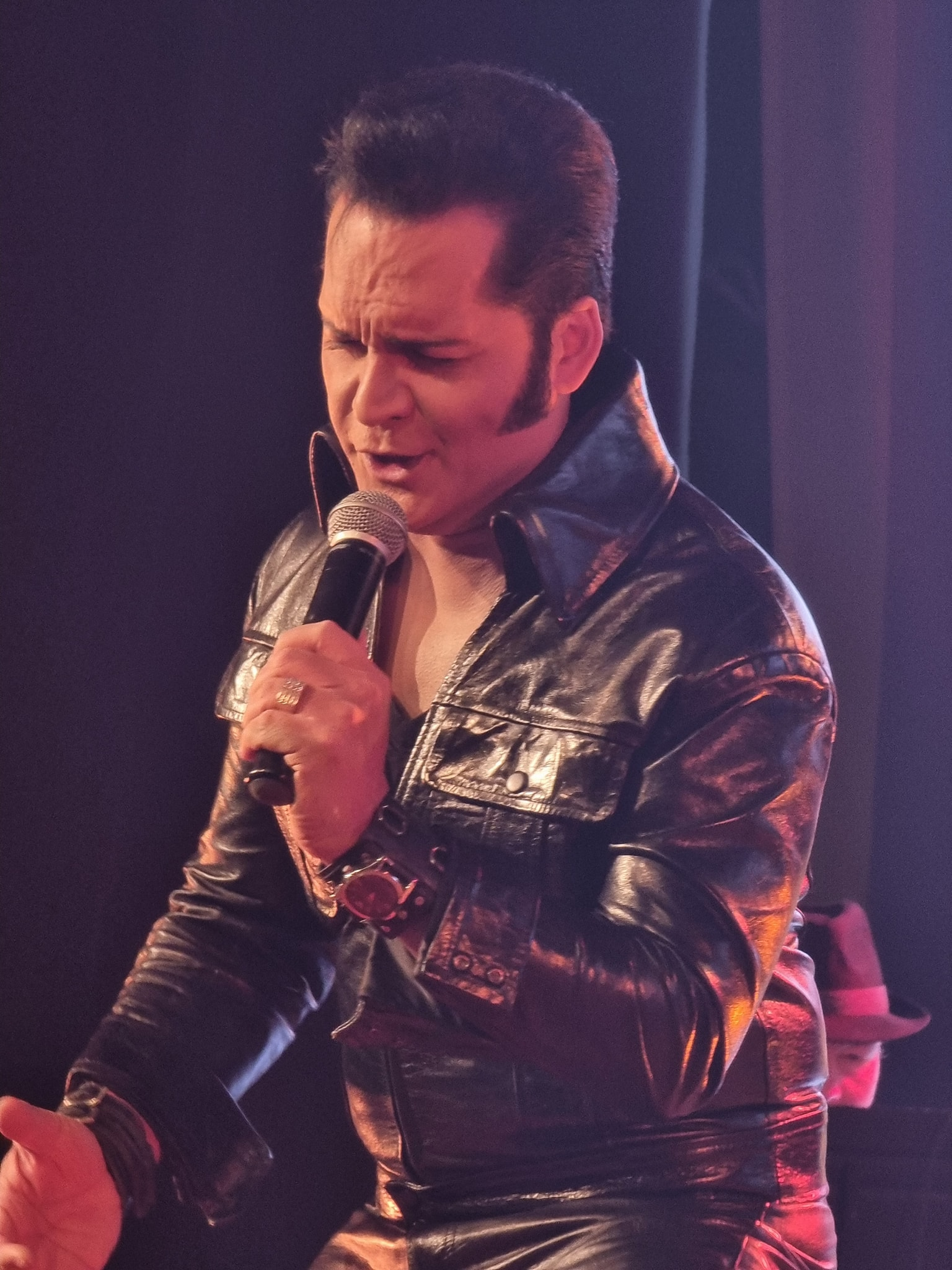 The King Returns to the Valley